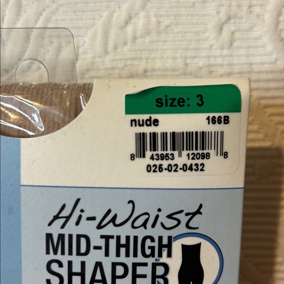 Spanx ASSETS by Sara Blakely Hi-Waist Shaper in Nude. NWT. Size 3 - Picture 3 of 6